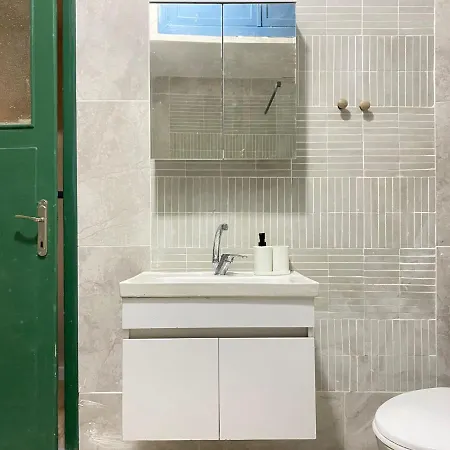 Missafir Stylish Flat Near Taksim Square Apartment *