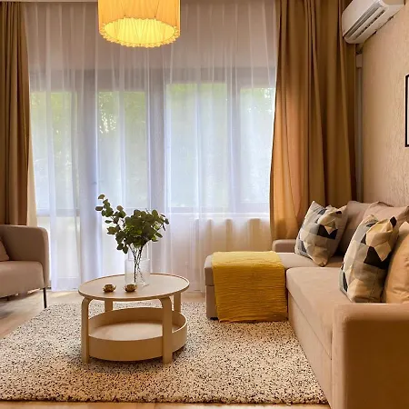 Апартаменты Missafir Stylish Flat Near Taksim Square *